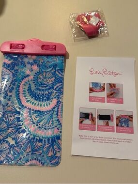 NEW Lilly Pulitzer Waterproof Phone Pouch with Pink Clip